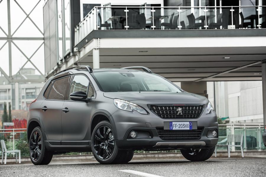  Peugeot 2008 Black Matt 2017 года  (фото 12 из 32)